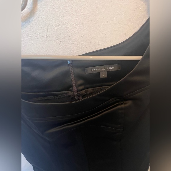 David Meister Cap Sleeve Faux Leather Dress Black Size 2 - Picture 2 of 3